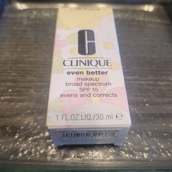 Clinique Even Better Makeup - Broad Spectrum SPF 15 - Cream 1 oz. - Picture 2 of 3